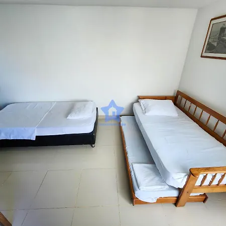 Apartamento Con Balcon - Piso Octavo