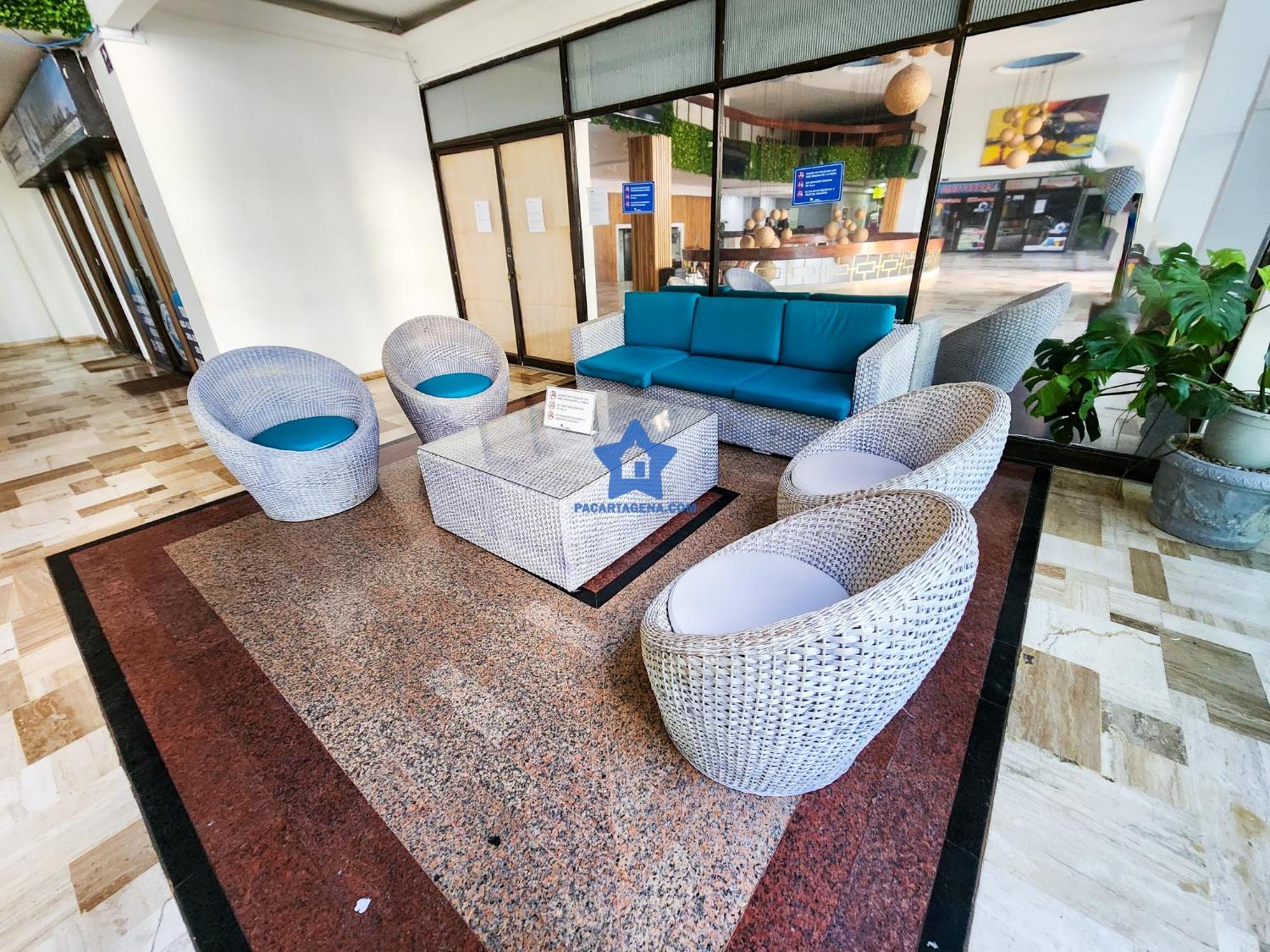 Apartamento Con Balcon - Piso Octavo